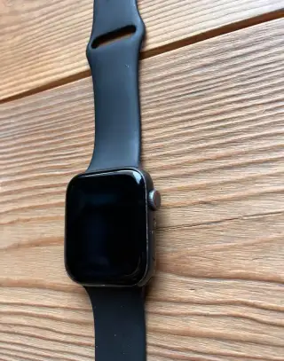 Apple Watch SE 1. gen, 44mm, Cellular