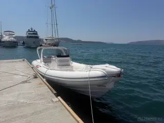 Selva 800, motor 2x Yamaha 200HP