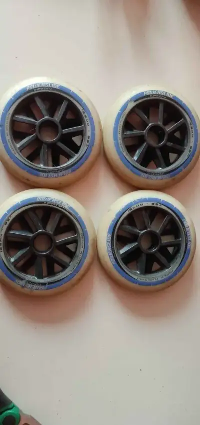 Kolečka 4ks Poweslide infinity 125mm 85A