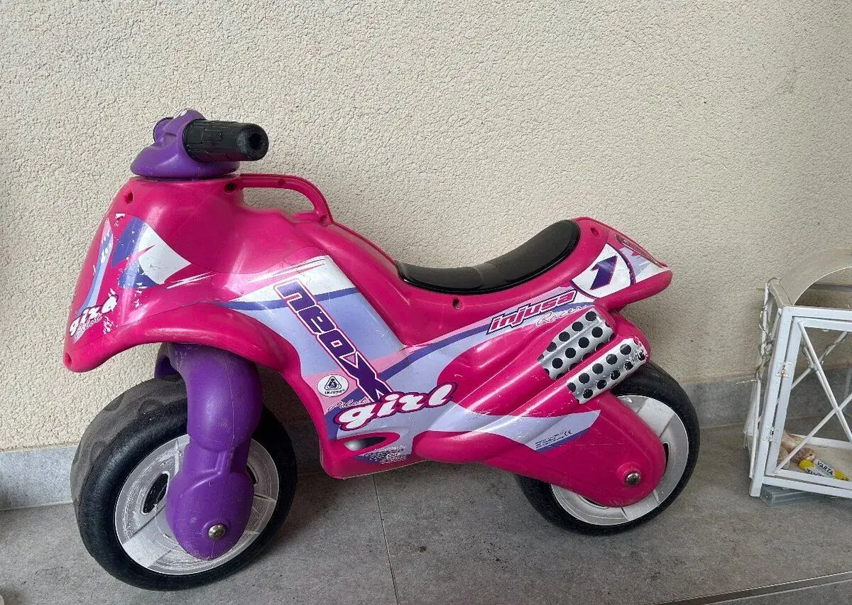 Motorka růžová