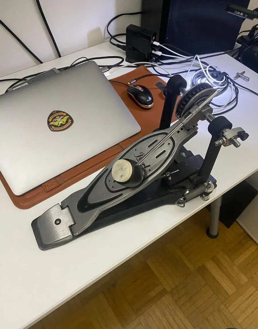 Pedál Pearl p900
