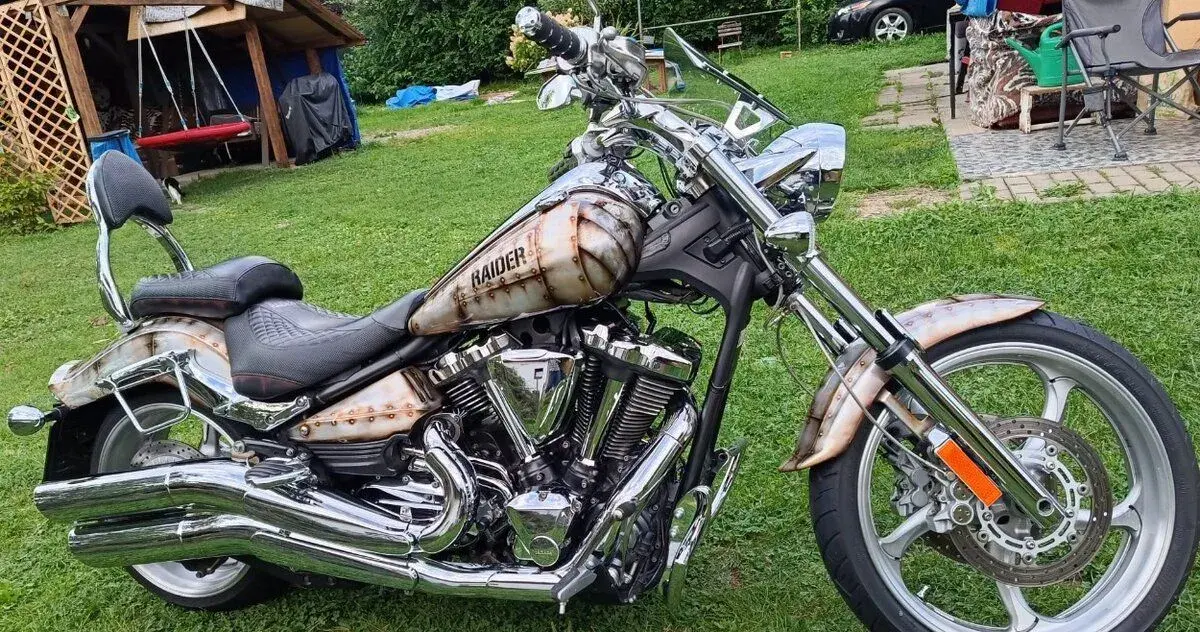 Yamaha XV1900 Raider (2008) – lak „Rat/Mad Max“