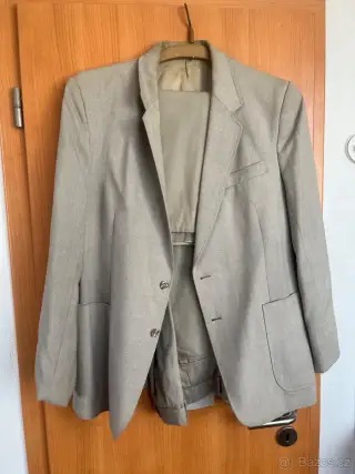 Málo nošené obleky