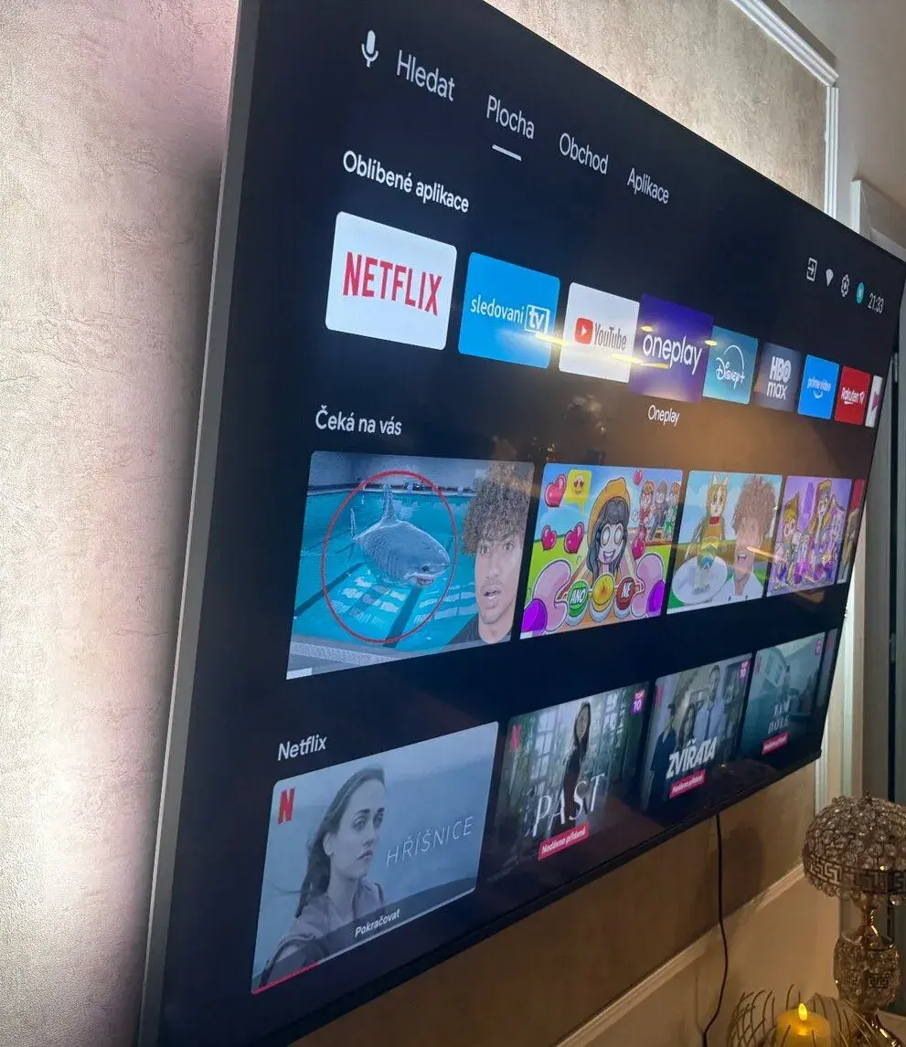TV Philips ambient 4K UHD 164cm