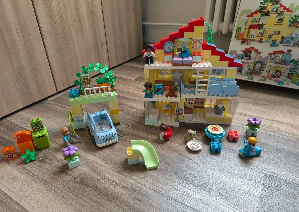 LEGO Duplo 10994 Rodinný dům 3v1