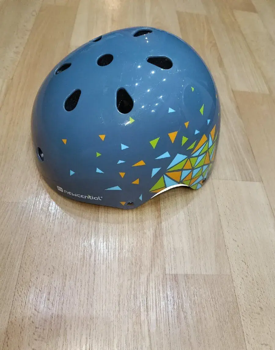 Helma na brusle, helma na skateboard, helma na koloběžku