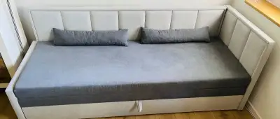 ROZKLÁDACÍ POSTEL S ÚLOŽNÝM PROSTOREM