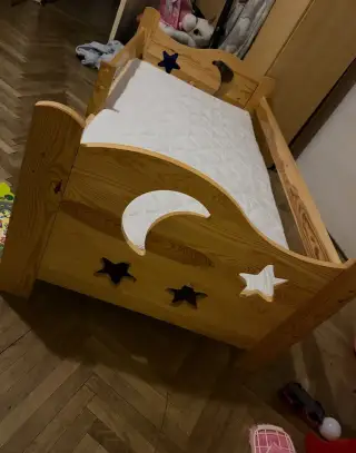 Dětská postel z masivu 16585+ čistá matrace+ rošt