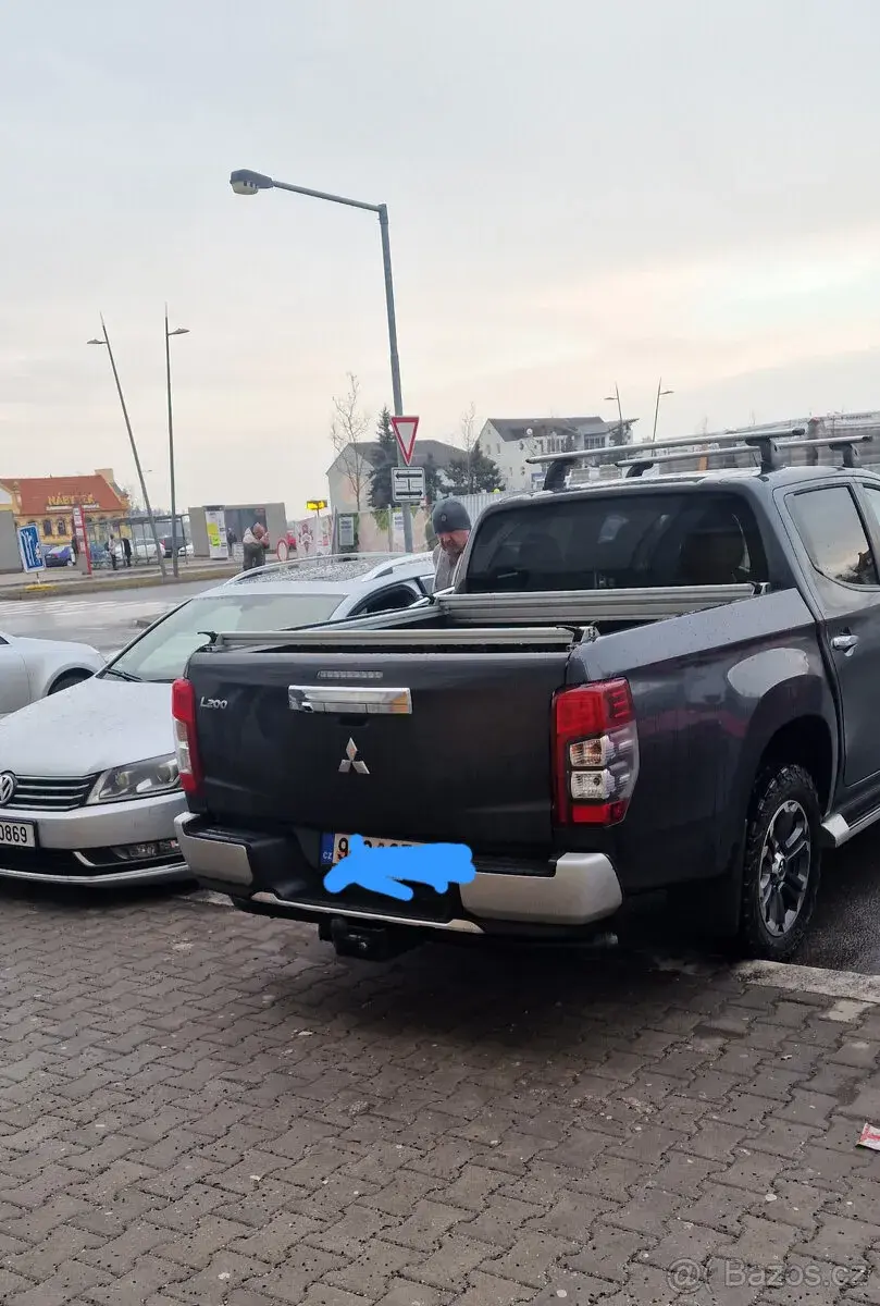 Mitsubishi L200