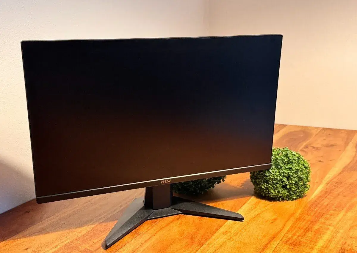 Herní FHD Monitor MSI 255, 24,5", 0,5ms, AI Vision
