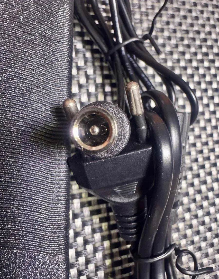 Nabíječka koloběžka Xiaomi/Ninebot 42v 2000mA