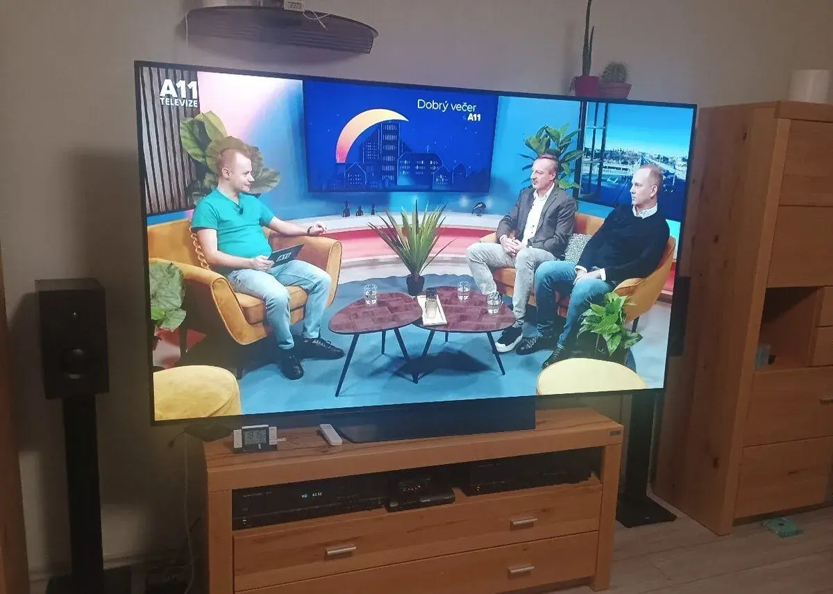 Televize LG OLED77B1