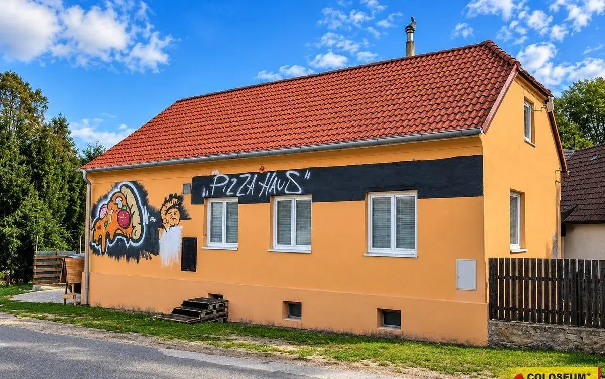Podmyče, RD 3+kk, 97 m² - komerční objekt - přenechání pizze