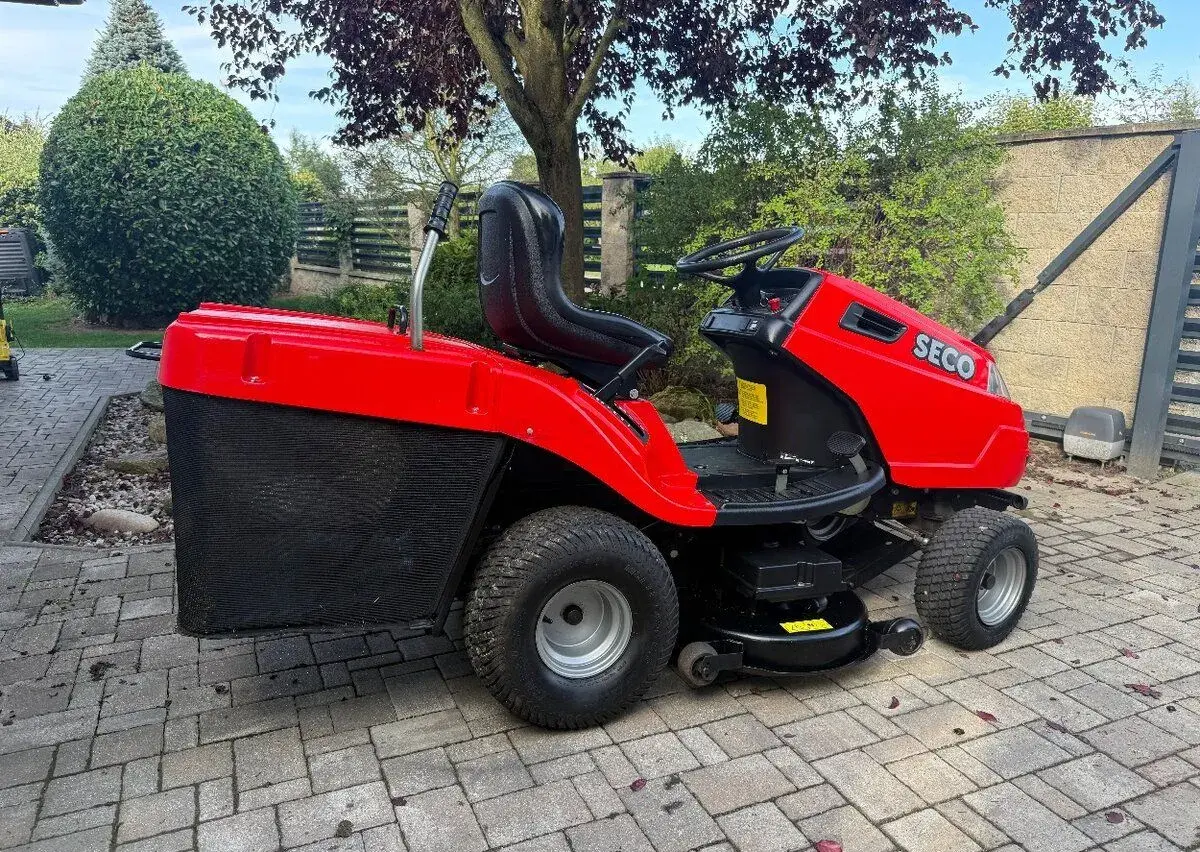 Zahradní traktor 23HP ČR Seco BS 2V tl.m. VANGUARD Traktůrek