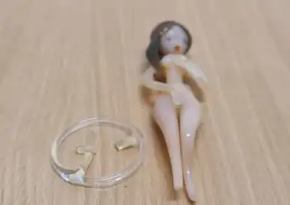 Skleněná figurka akt ženy + podstavec - Jaroslav Bry