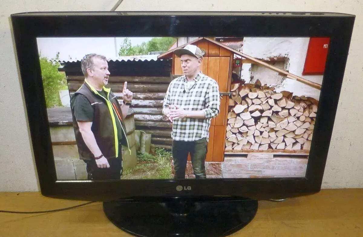 LCD televize LG 26 palců, nemá DVBT2