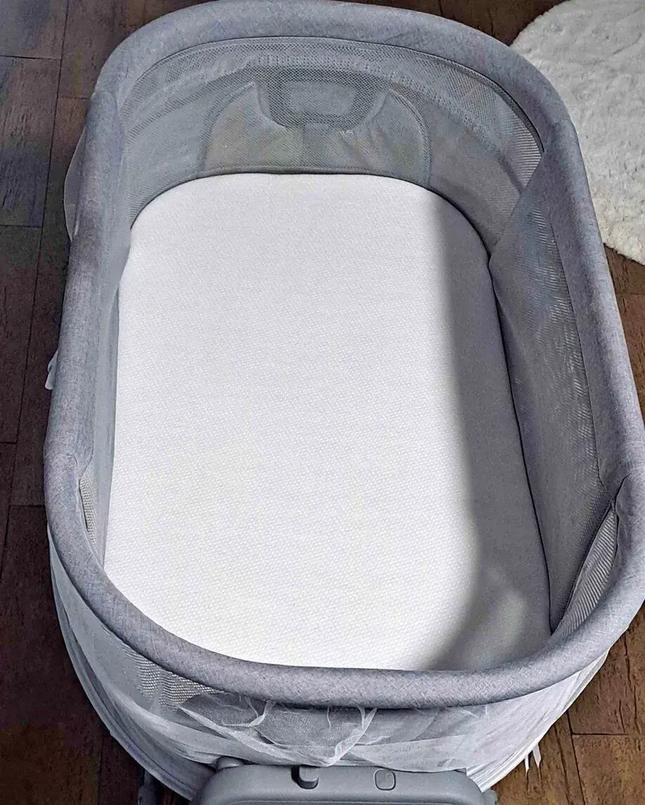 Postilka pro miminka , odsávačka pro maminky, plínky