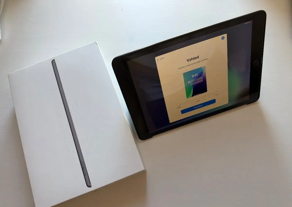 iPad gen 7 128gb Top Stav včetně balení skla pouzdra