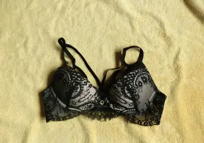 Černá béžová krajková podprsenka push up 70 A vepředu dvojit