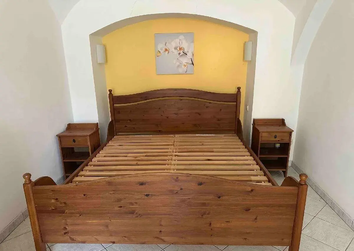 Ikea Leksvik postel, antik