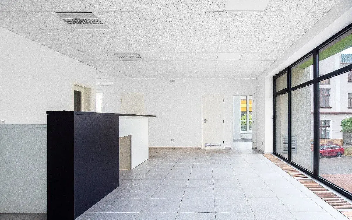 Pronájem obchodního prostoru 71 m² Komenského, Vlašim