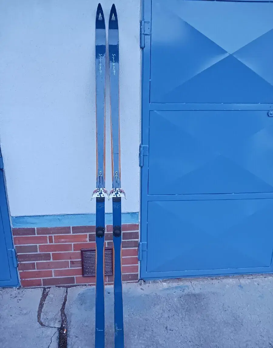 Retro dřevěné běžky 210 cm