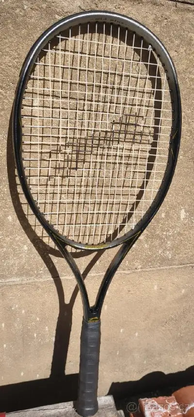 Tenisová raketa
