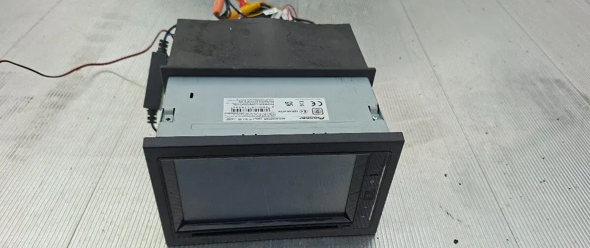 2DIN autorádio Pioneer AVH-A240DAB