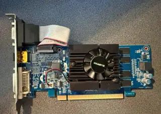 Grafická karta Gigabyte GeForce 210 1GB (HDMI, DVI, VGA)