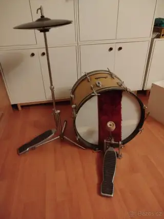 Snaží bicí souprava