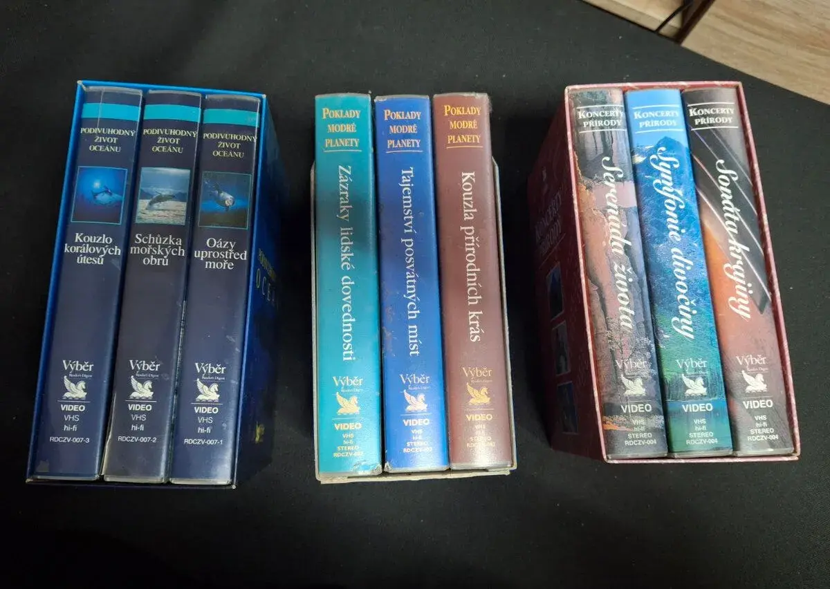 VHS kazety o přírodě - sady po 3 kusech s boxem