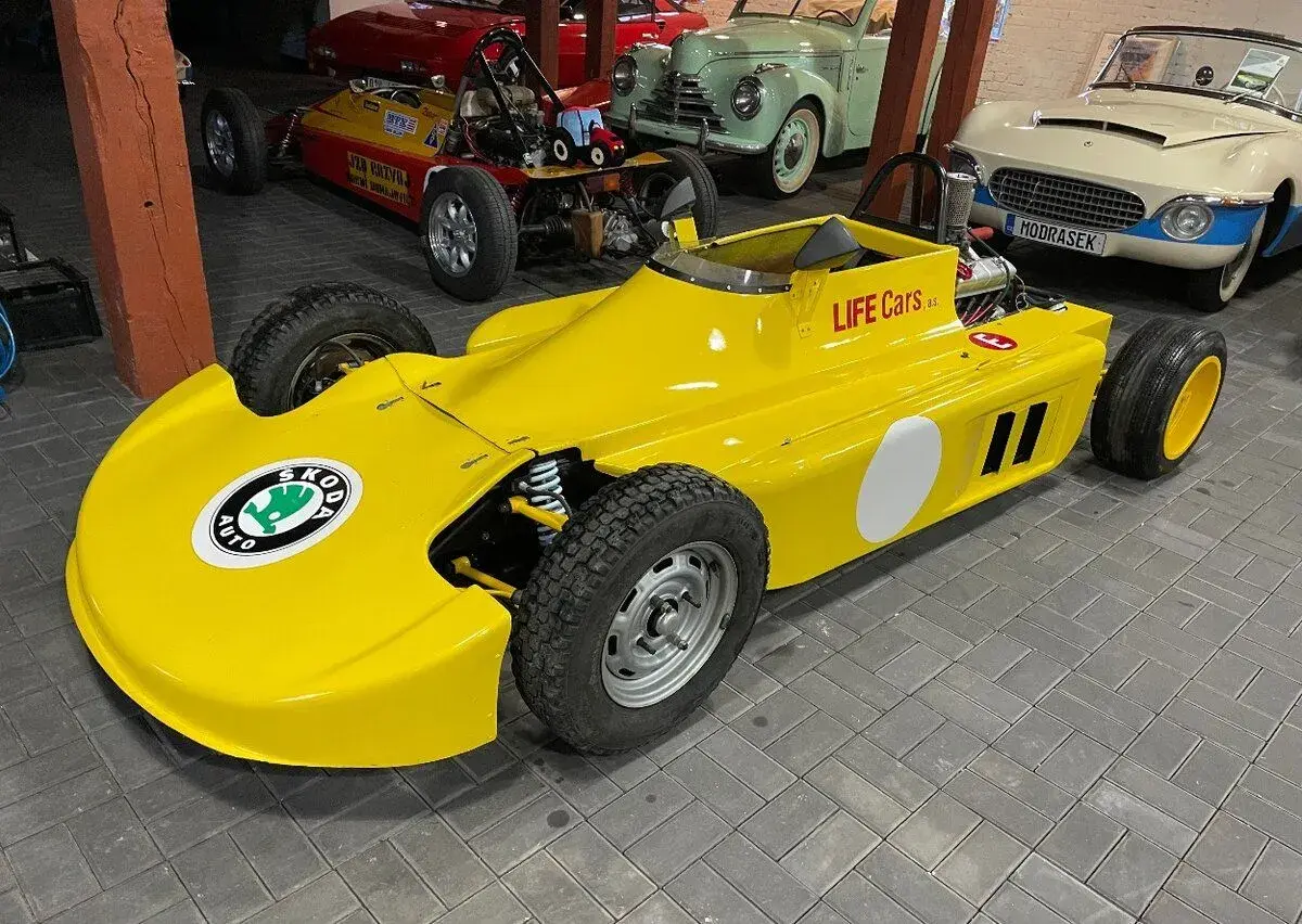 MTX 1-01 / 039 rok 1981 školní formule Autodrom MOST