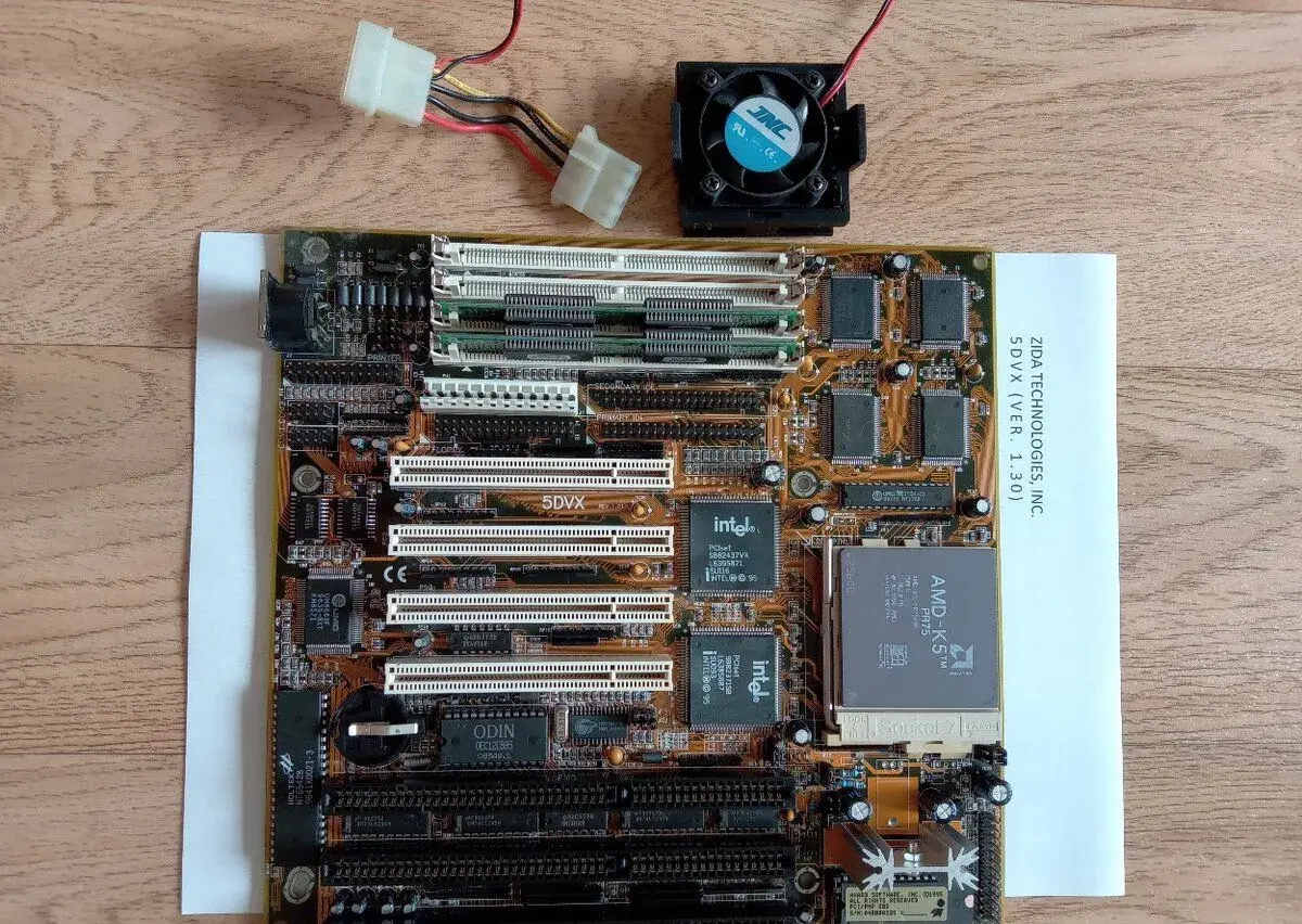 Motherboard Zida Tomato 5DVX - socket 7 - 16MB RAM + AMD K5