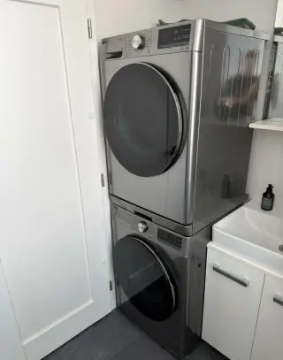 LG set pračka a sušička vč. mezikusu LG - REZERVACE