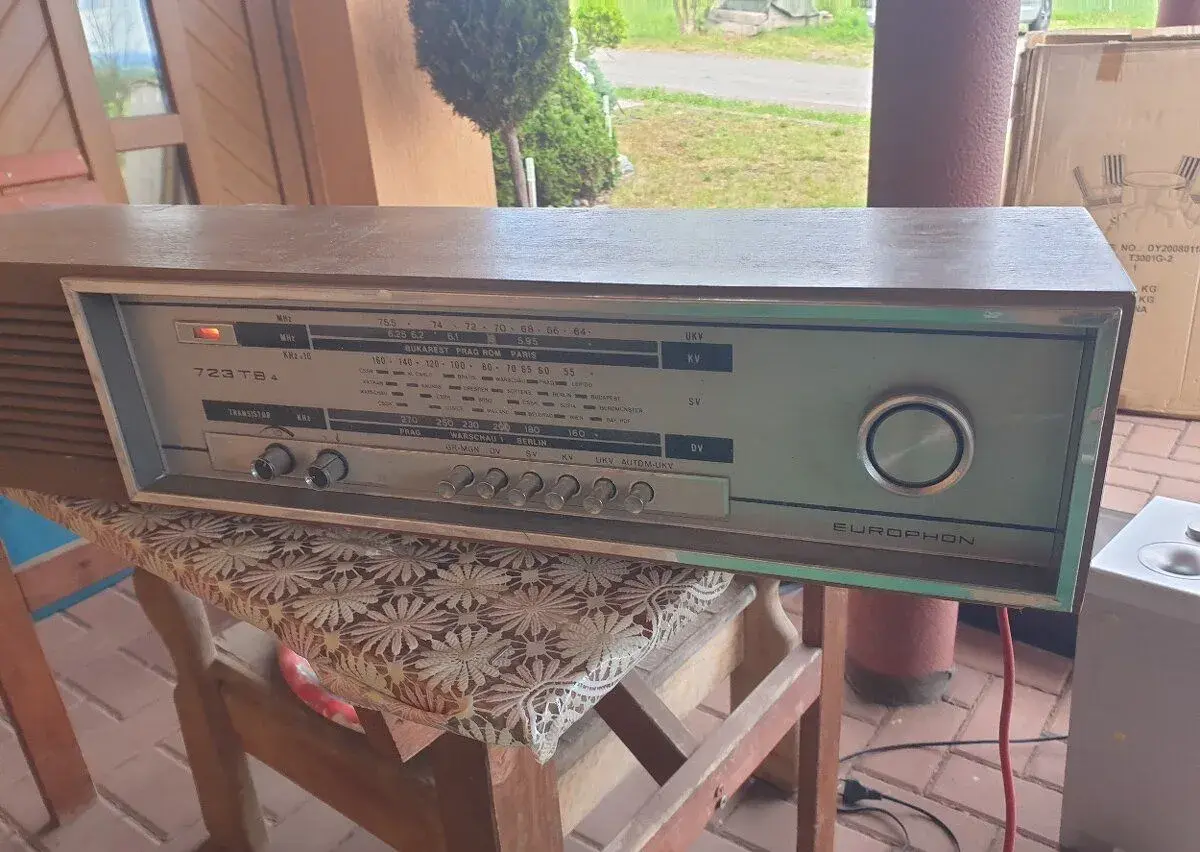 Radio Retro europhon