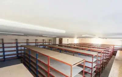 Prodej Obchod / sklad / servis 411 m² u Prahy 10 min