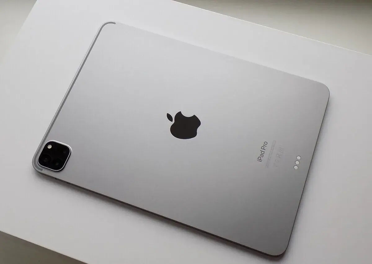 Apple iPad Pro 11" (2022) M2 128GB Vesmírně šedý - ZÁRUKA